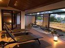 露天風呂付客室【山水亭】「やすらぎ」テラスデッキで夕日を眺めながらのひと時を