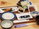 【朝食一例】