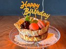 �z�e�����C�h�̃o�X�N�`�[�Y�P�[�L�ŋL�O�������j��