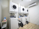 洗濯機・乾燥機を各3台ご用意しております