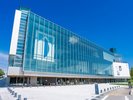 【当館から車で約10分】遊び心あふれる屋上庭園やアート作品が楽しめる「富山県美術館」