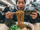 名物ブラックラーメンを食べ富山観光!※イメージ