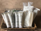 【アメニティ/上層階客室】ホテルスパブランド「SUNDARI」ボディケアセット