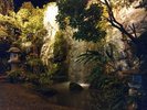 【加賀白糸の滝】白糸のように美しい水景が、癒しの空間を演出します。