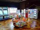 【ゲームコーナー】懐かしいゲームやUFOキャッチャーなど、気軽にお楽しみいただけます。