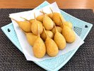 【夕食キッズメニュー一例】ひとくちサイズのミニドッグ。※お子様がいない日は提供しない場合がございます