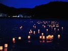 誕生寺灯篭流し 毎年8月のお盆時期に行われます 当館から車で約20分
