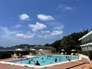 隣の鴨川グランドホテルのプールも無料でご利用いただけます