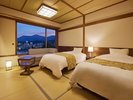 【東館】黄昏時の絶景は最上階から堪能。優しく灯る和洋空間