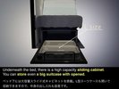 LL型のスーツケースも開いたまま収納可能な大容量キャビネット。出し入れが容易です