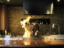 【ご夕食】メインのステーキはお客様の目の前で仕上げてご提供 ※イメージ