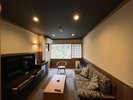 yj[AqzrO