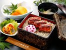 �y�a������ ���z�z�@�c�Ǝ��ԁ@11:30�`14:00�iL.O. 13:00�j�s��x�@���Y�V�̉V�d