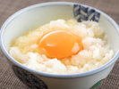 八景の和朝食名物【卵かけご飯】名産の黄ニラ醤油を垂らせば食欲をそそる香りがプラス!