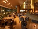 フレンチレストラン「ポム・ダダン」店内