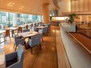 フレンチレストラン「ポム・ダダン」店内