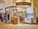 【セレクトショップ】旅の思い出を持ち帰り。沖縄のクラフトや限定土産が揃うセレクトショップ。
