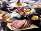 メインは神戸ビーフミニステーキ