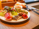 京都老舗パンビュッフェと日替わりプレートのご朝食(一例)