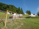 お子さまと一緒に遊ぶブランコ