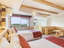 【デラックス和洋室】山側のお部屋です。自然の中でゆったりとお過ごしください