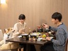 レストラン滞在イメージ