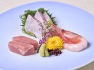 ・【春料理一例・お造り】勘八 本鮪 甘海老 あしらい一式