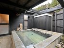 【客室露天風呂一例】全客室に源泉100%掛流しの温泉付き