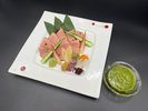 夏鴨ロースのバジルソース添え