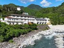 渓流沿いの宿