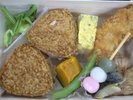 朝食の焼きおにぎり弁当お部屋のレンジで1分温めてお召し上がり下さい