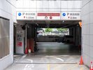 ホテル地下が駐車場となっております。