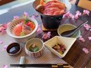 ホタルイカ・・ヨモギ豆腐・季節のお造り盛り合わせ 春メニューのイメージです。
