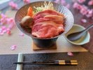 ホタルイカ・・ヨモギ豆腐・季節のお造り盛り合わせ 春メニューのイメージです。