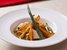 【夕食】シーズンディナーコース《韓国》|具沢山のサムゲタンスープ