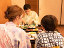 【滞在イメージ】地元食材をふんだんに使った和食会席に大喜び。