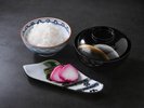 一例)食事:ごはん、味噌汁、香の物