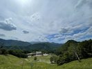 ゲレンデの絶景露天風呂に向かう途中から…振り返ると朝日岳を望む絶景