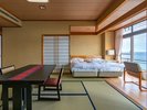 和室45平米ツインベットとテーブル席/お部屋食(足の悪い方など)