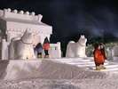 【犬っこまつり】お堂や犬っこの雪像があります。