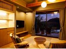 【レイクビュー1日3組限定◆展望湖面棟「鹿の子」kanoko】離れ客室でゆったりとマジックアワーの湖を望む…