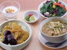 【朝食】本日のカレー膳