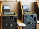 【施設】チェックイン機 予約検索からお支払いまで、お客さまのペースでチェックイン手続きができます。