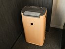 木目調の空気清浄機