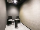 喫煙ブース24時間利用可