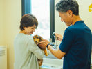 【小型犬用シャワールーム】外でたくさん遊んだ後はシャワーでさっぱり!ドライヤー・タオルも完備。