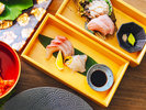 【夕食一例】近海で獲れた海の幸を使用したお刺身盛り合わせ。ぷりぷりで新鮮そのもの。