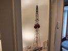 バスルーム扉にはMIRAI TOWERをデザイン☆