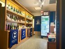 ≪お酒BAR≫全国各地よりお酒を集めています。お好きなお酒を購入いただき、お食事で楽しむこともできます