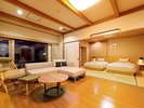 海一望の特別室301露天風呂付リビング和洋室(和室にセミダブルベッド)